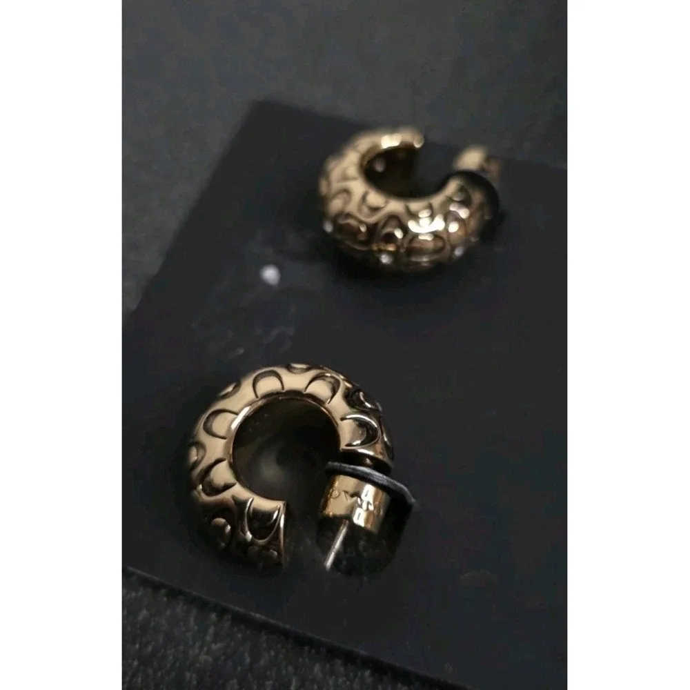 New‎ Coach Signature C Quilted Chunky Gold Hoop Earrings Stud Jewelry - Picture 3 of 4